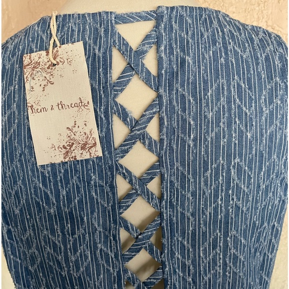 Back Detail Top - Picture 5 of 5